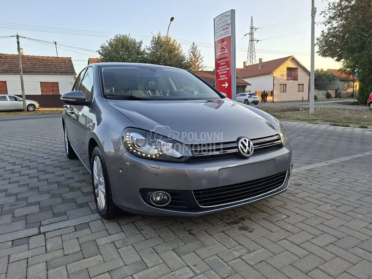 Volkswagen Golf 2011 photo 2