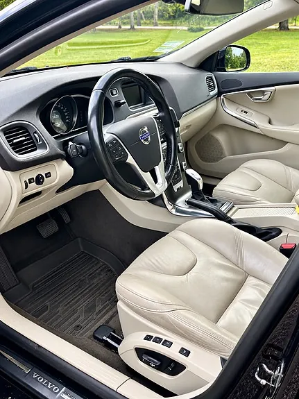 Volvo V40 2013 photo 3