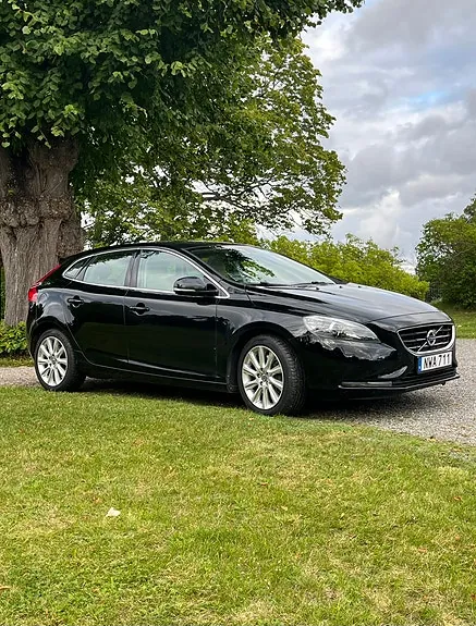 Volvo V40 2013 photo 2