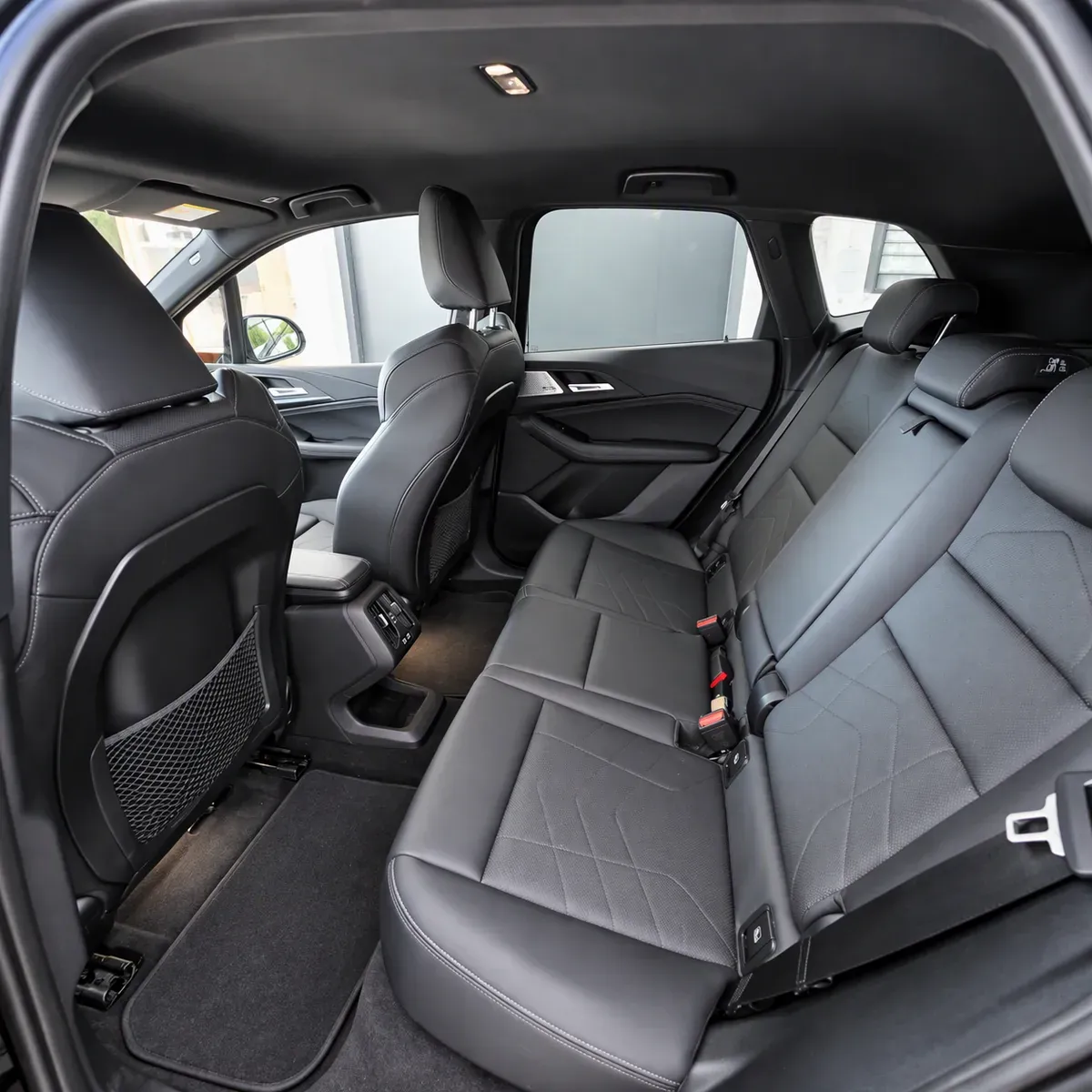 BMW 2 Series 2022 photo 2