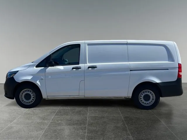 Mercedes-Benz Metris 2023 photo 2