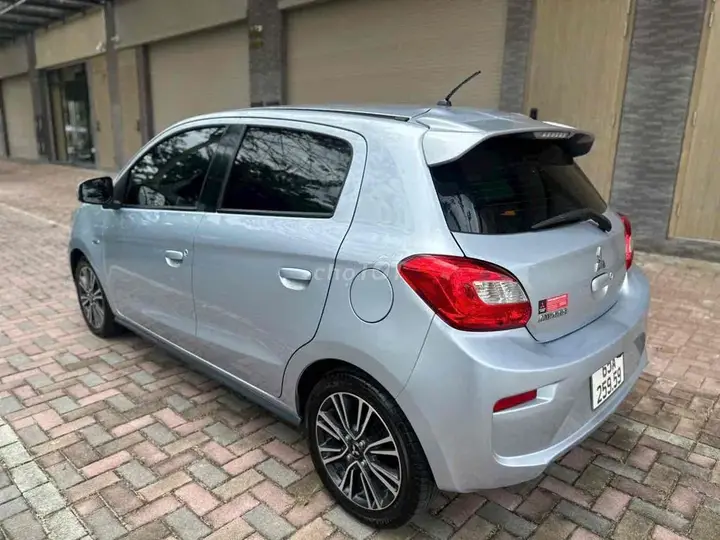 Mitsubishi Mirage 2019 photo 5