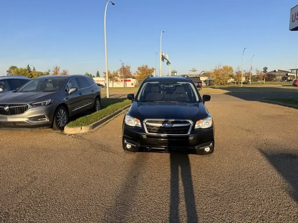 Subaru Forester 2018 photo 2
