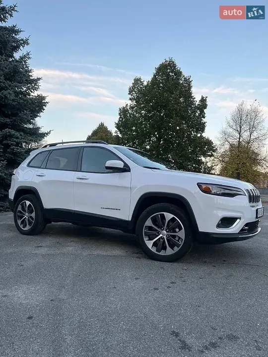 Jeep Cherokee 2022 photo 3