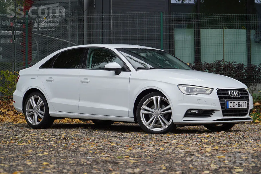 Audi A3 2015 photo 3
