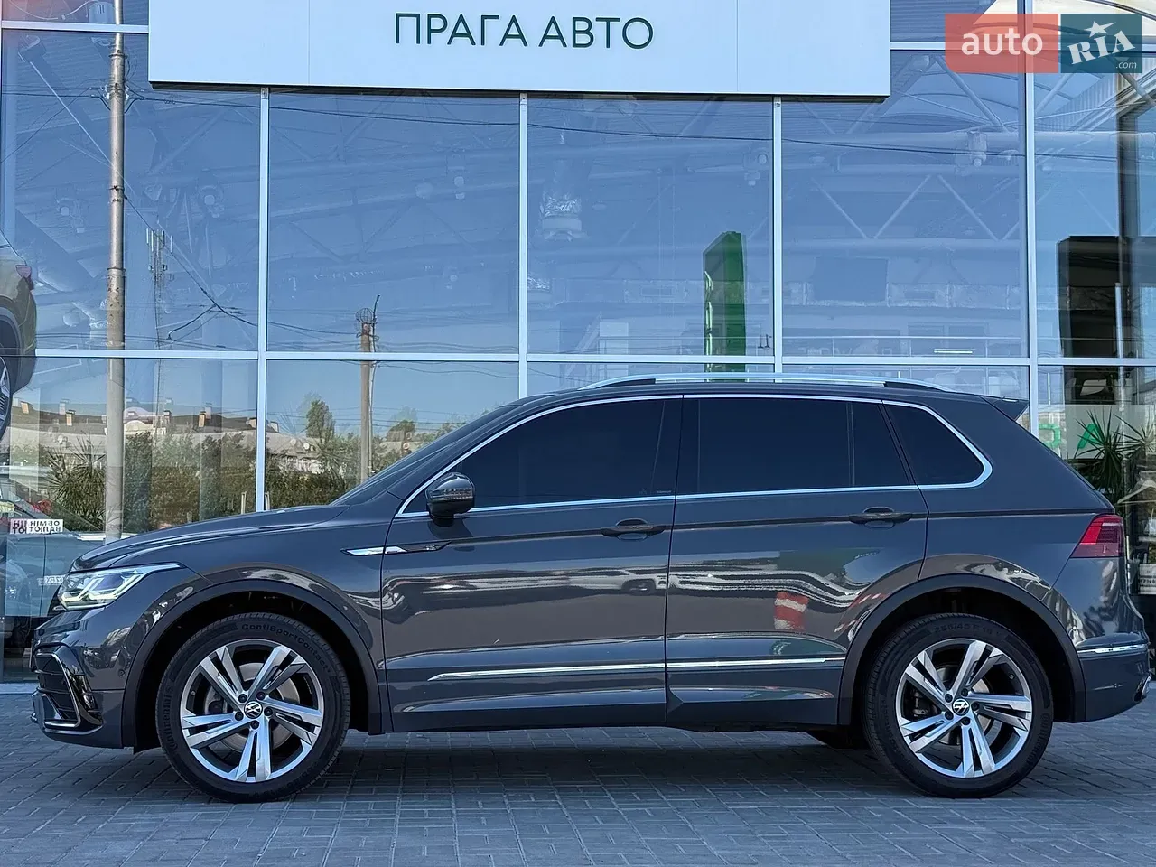 Volkswagen Tiguan 2021 photo 2