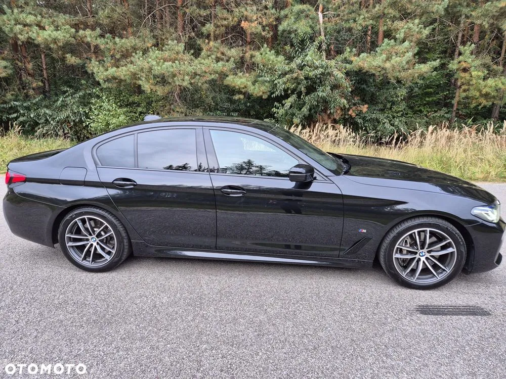 BMW 5 Series 2023 photo 3