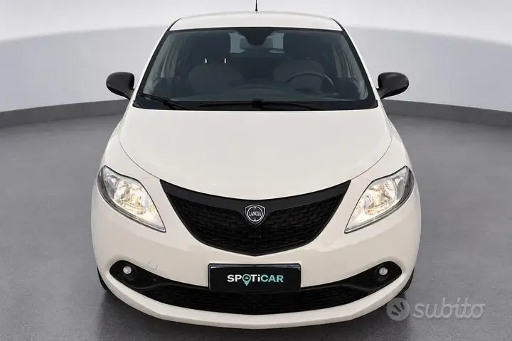 Lancia Ypsilon 2019 photo 2