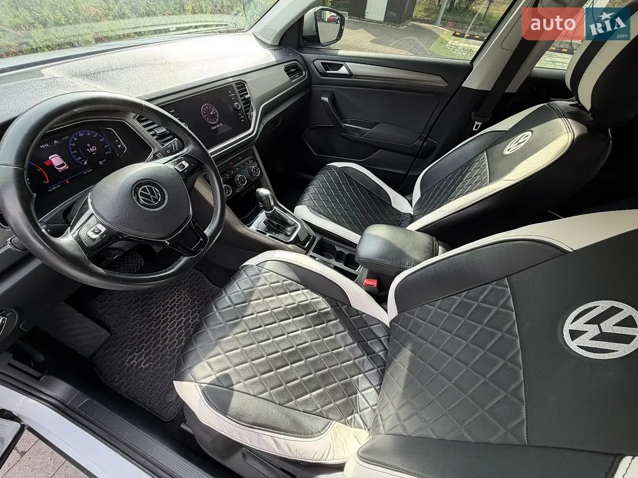 Volkswagen T-Roc 2020 photo 5