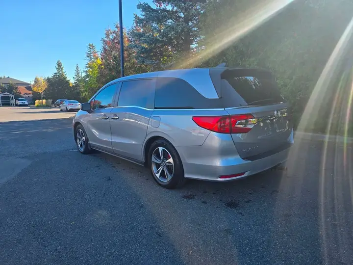 Honda Odyssey 2019 photo 3