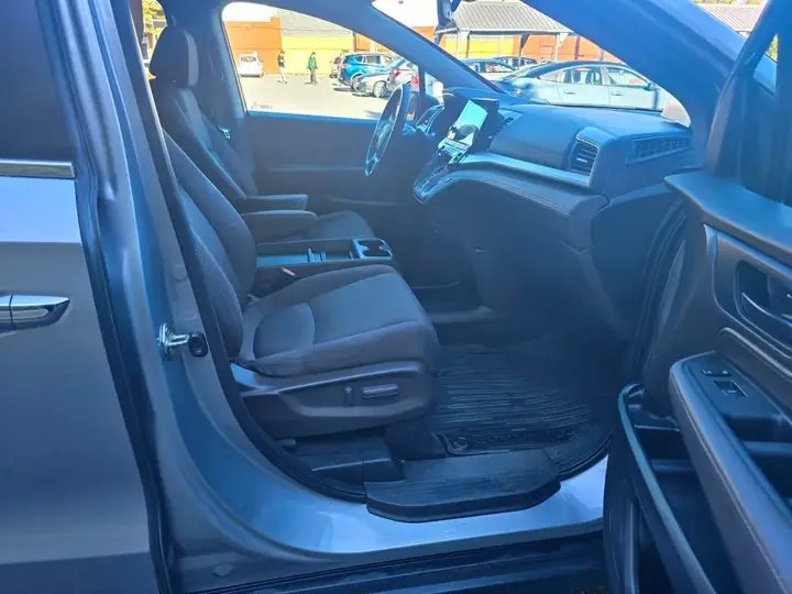 Honda Odyssey 2019 photo 5