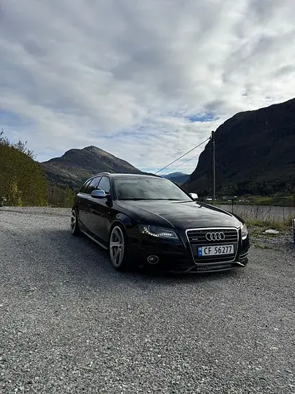 Audi A4 2011 photo 3
