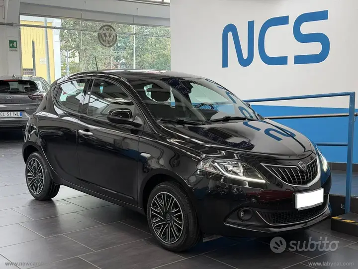 Lancia Ypsilon 2022 photo 3