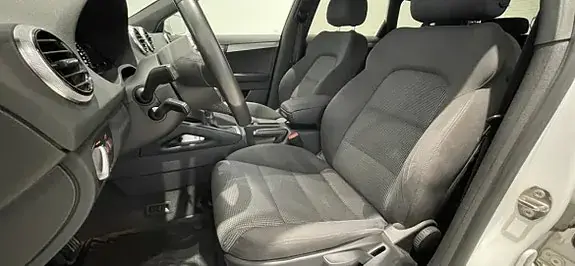 Audi A3 2011 photo 4