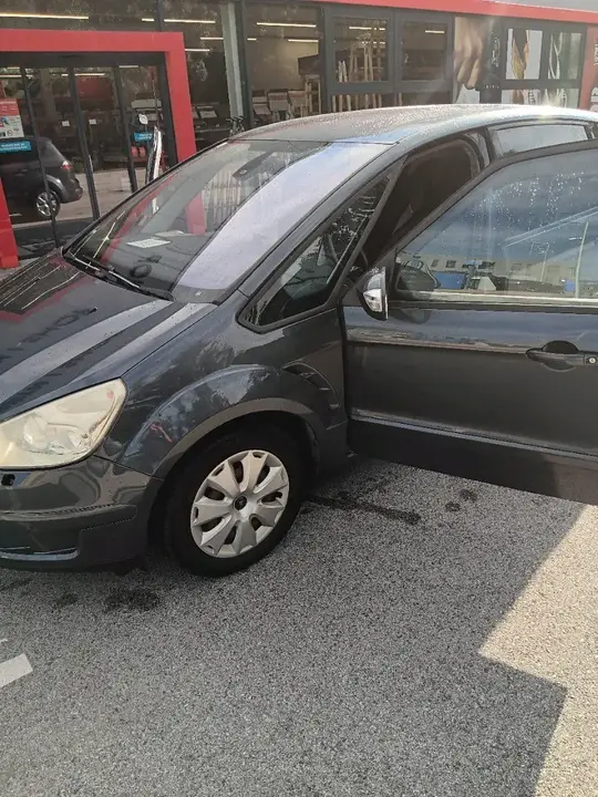 Ford S-Max 2008 photo 2