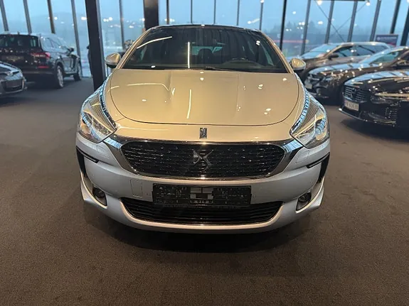 DS Automobiles Ds 5 2016 photo 2