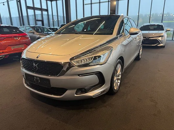 DS Automobiles Ds 5 2016 photo 3