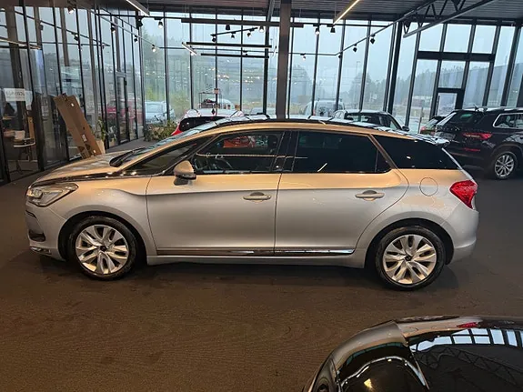 DS Automobiles Ds 5 2016 photo 4
