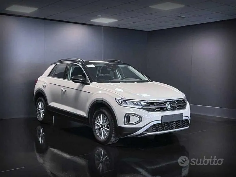 Volkswagen T-Roc 2022 photo 2
