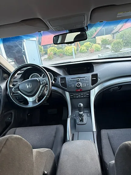 Honda Accord 2011 photo 4
