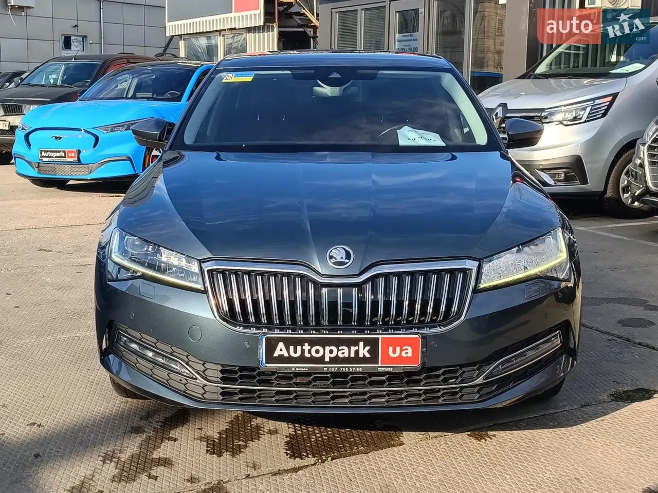 Skoda Superb 2021 photo 2