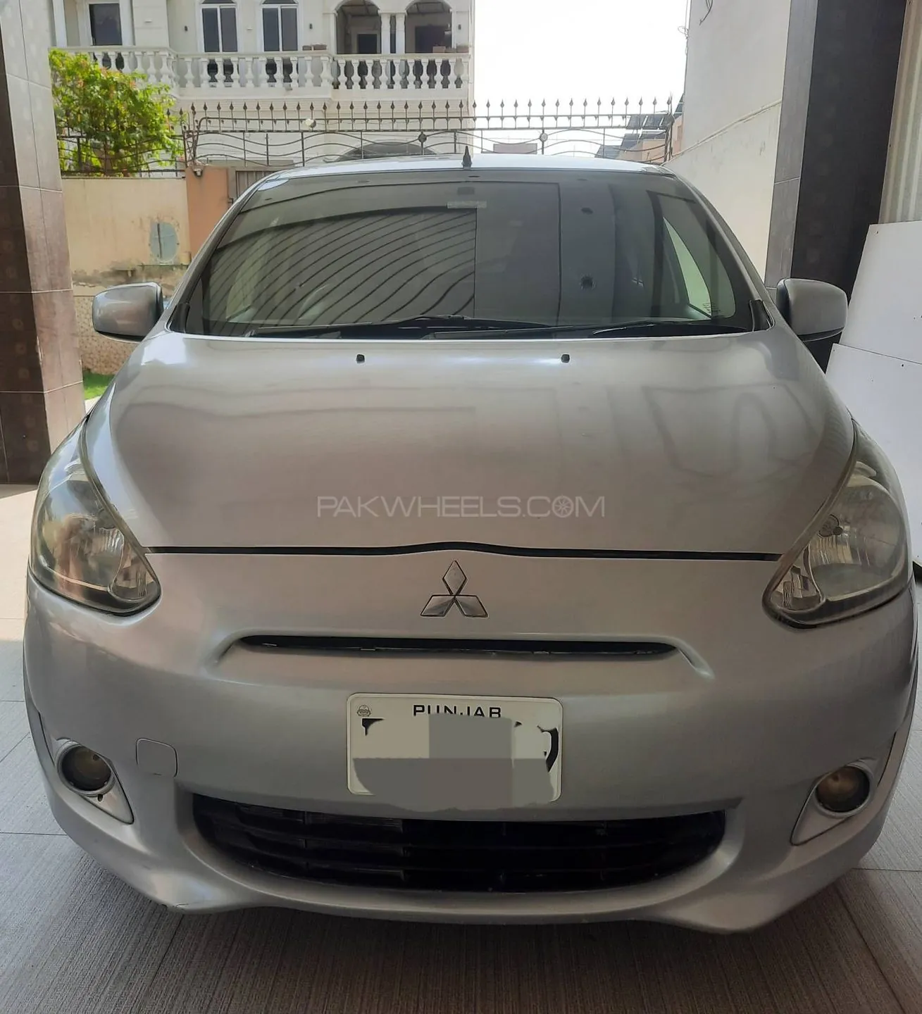 Mitsubishi Mirage