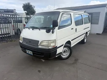 Toyota Hiace 1998 photo 2