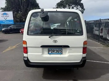 Toyota Hiace 1998 photo 5