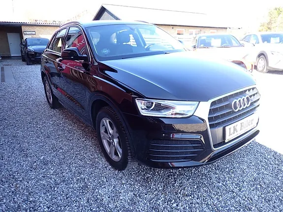 Audi Q3 2018 photo 5