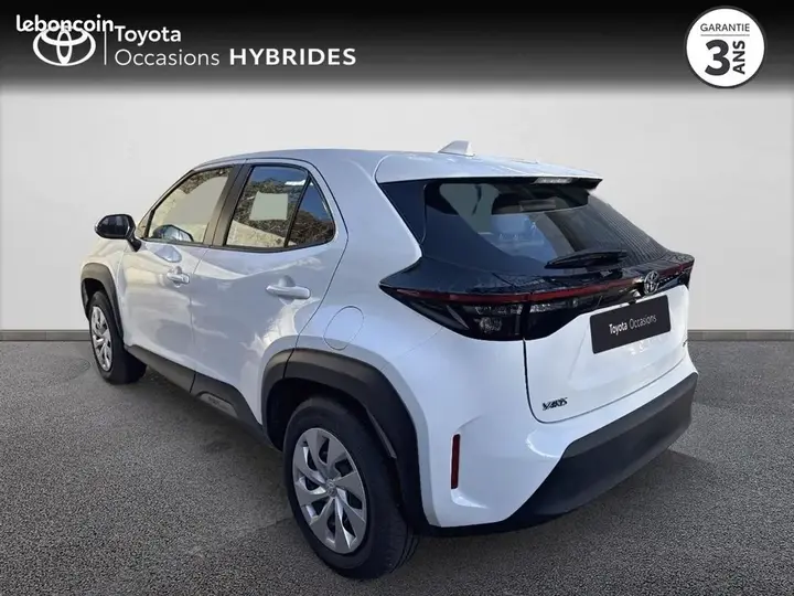 Toyota Yaris Cross 2025 photo 2