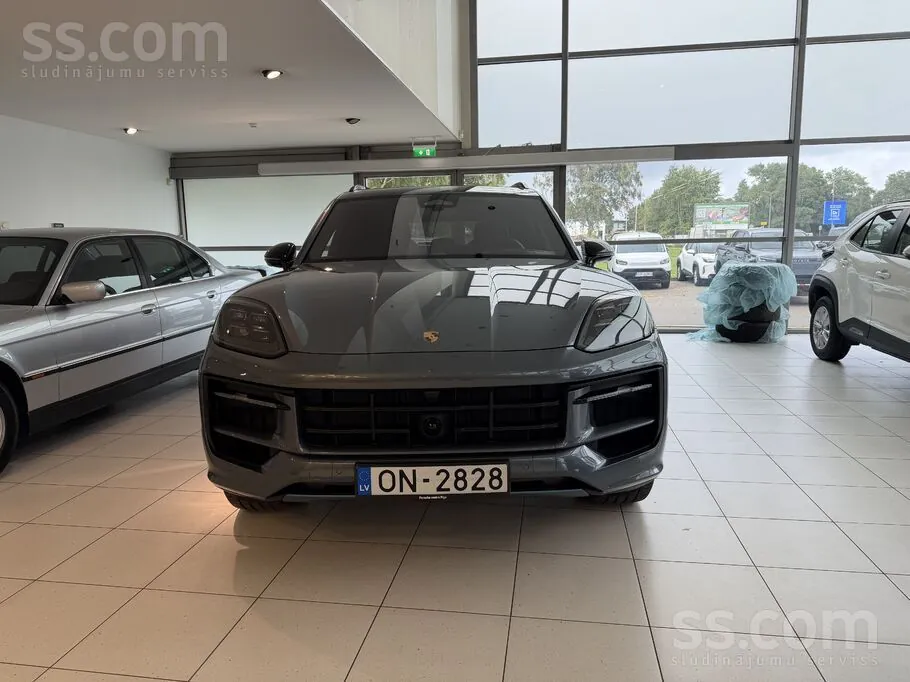 Porsche Cayenne 2026 photo 2