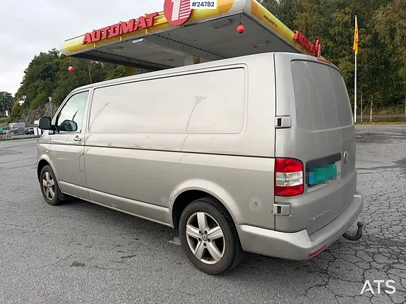 Volkswagen Transporter 2014 photo 2