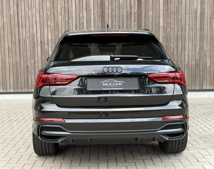 Audi Q3 2022 photo 3