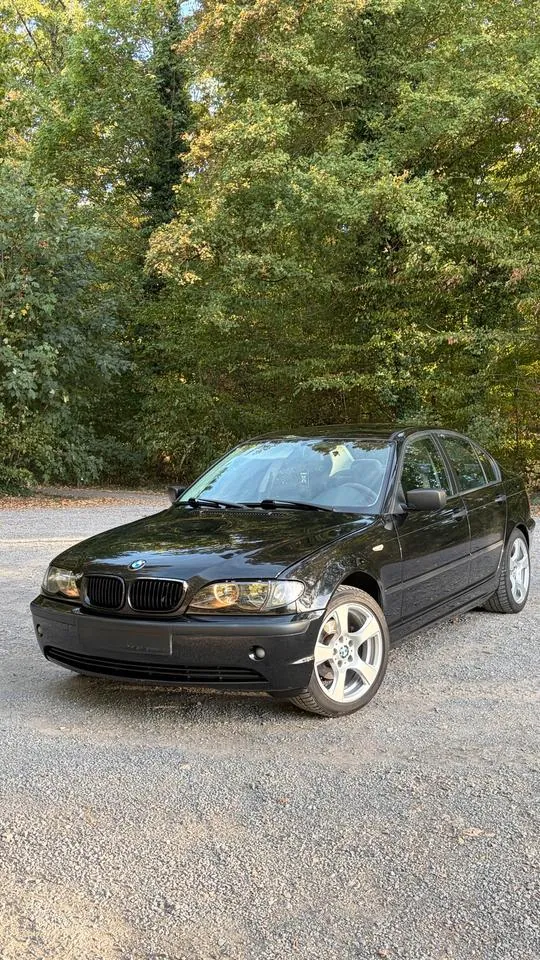 BMW 318I