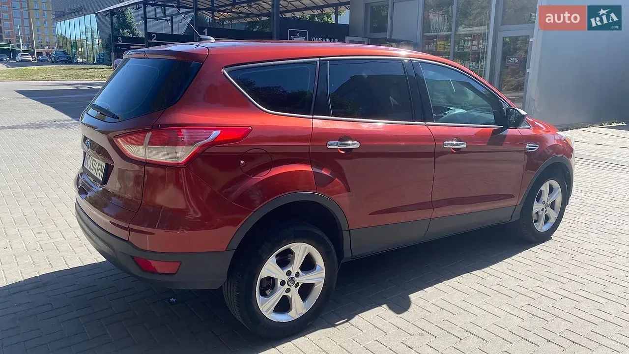 Ford Escape 2015 photo 2