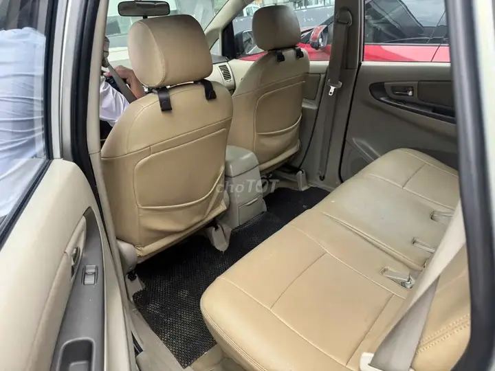 Toyota Innova 2014 photo 2