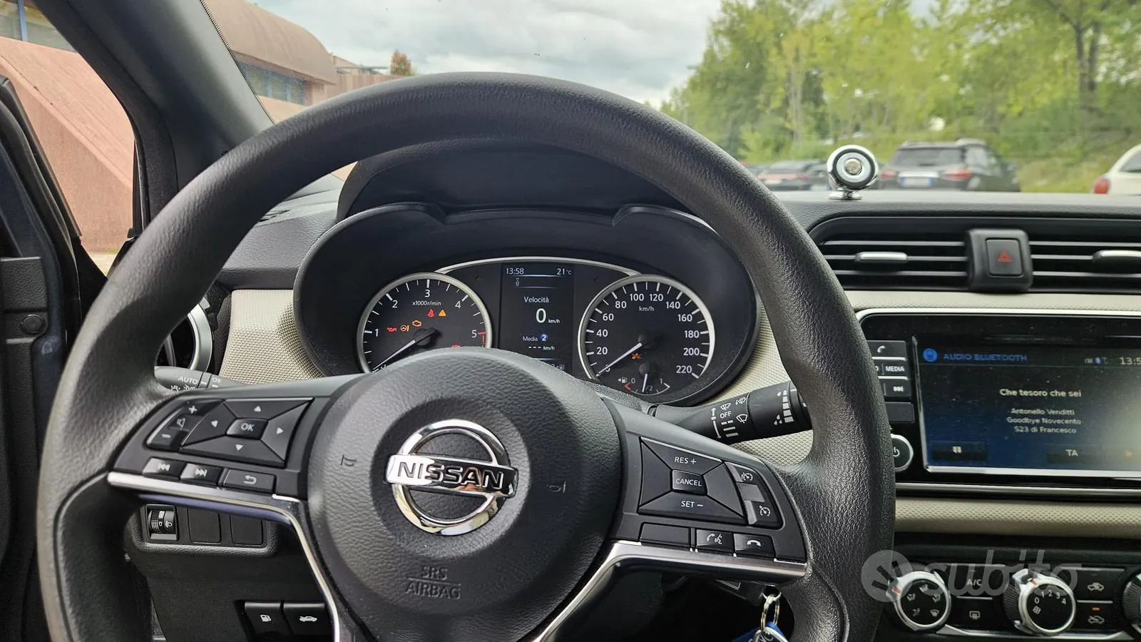 Nissan Micra 2017 photo 3