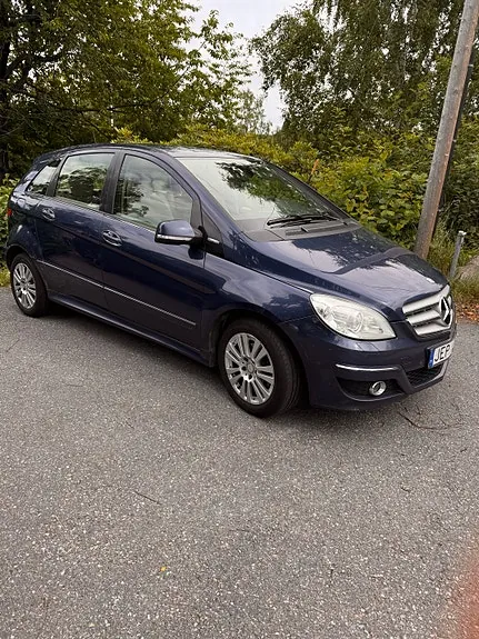 Mercedes-Benz B170