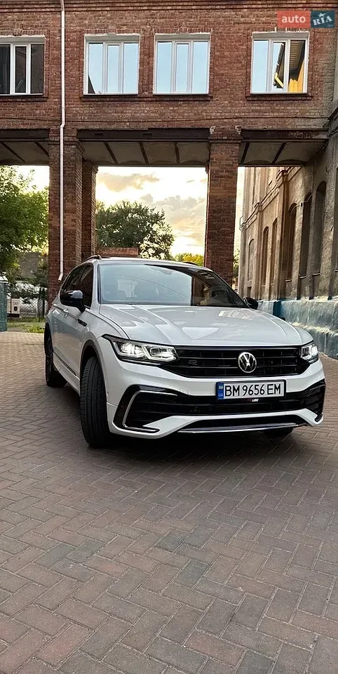 Volkswagen Tiguan 2022 photo 3