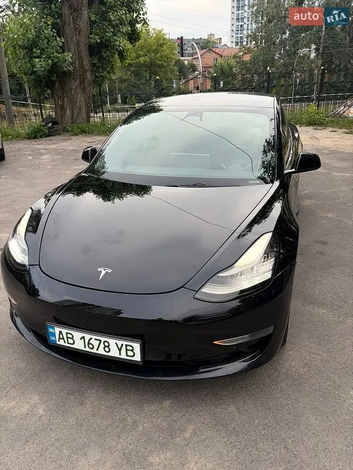 Tesla Model 3 2019 photo 4