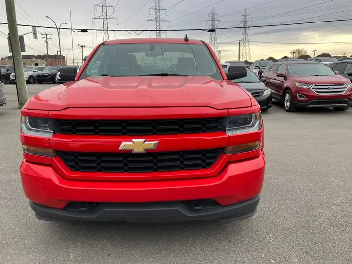 Chevrolet Silverado 2018 photo 2