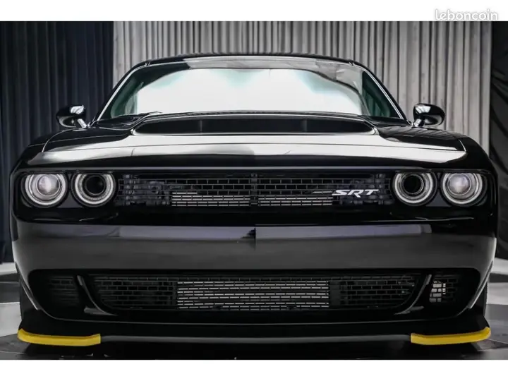 Dodge Challenger 2023 photo 2