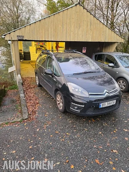 Citroen Grand C4 Picasso 2011 photo 4
