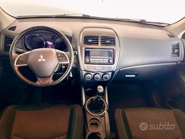 Mitsubishi Asx 2013 photo 4