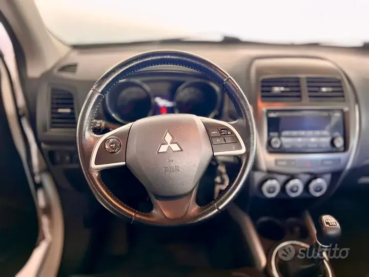 Mitsubishi Asx 2013 photo 5