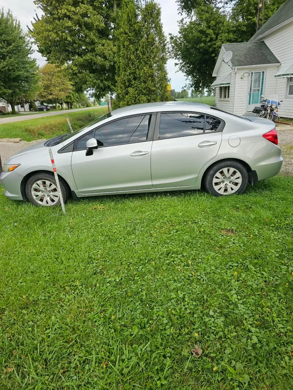 Honda Civic 2012 photo 3
