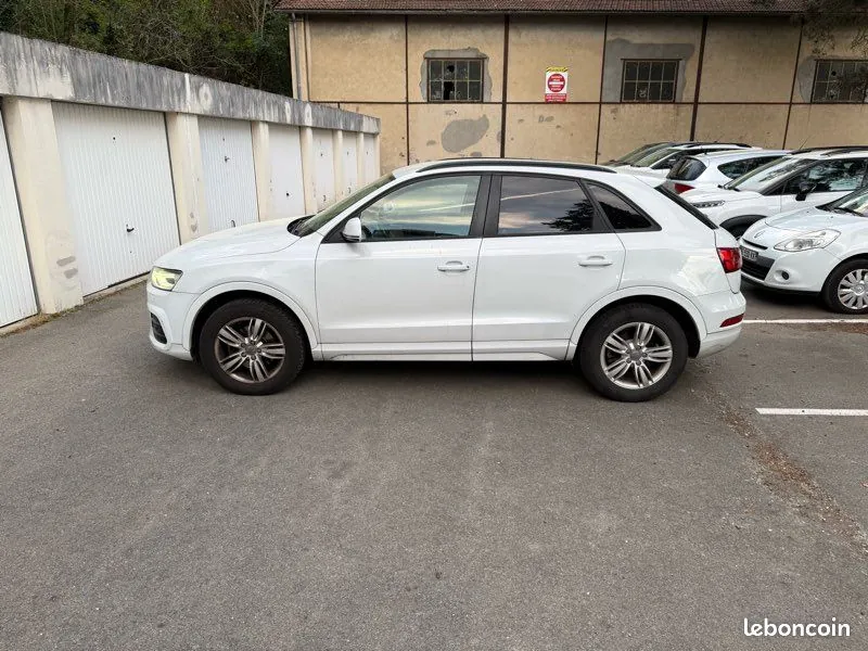 Audi Q3 2015 photo 3