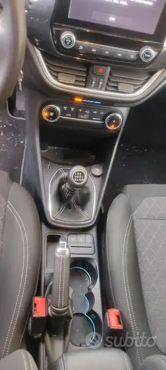 Ford Fiesta 2021 photo 2