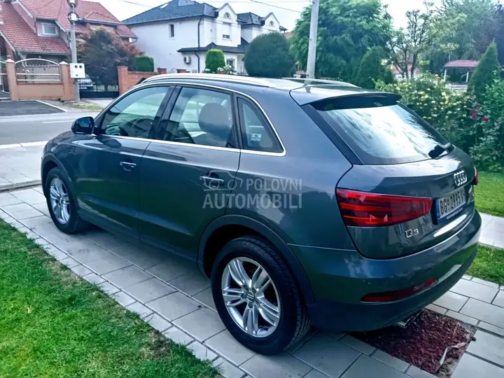 Audi Q3 2011 photo 5