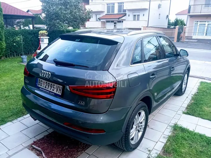 Audi Q3 2011 photo 4